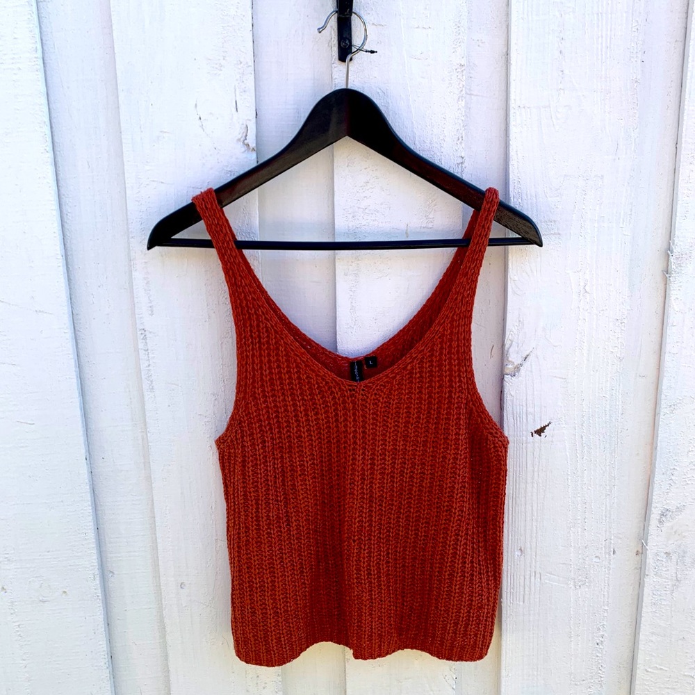 Women’s knit tank top